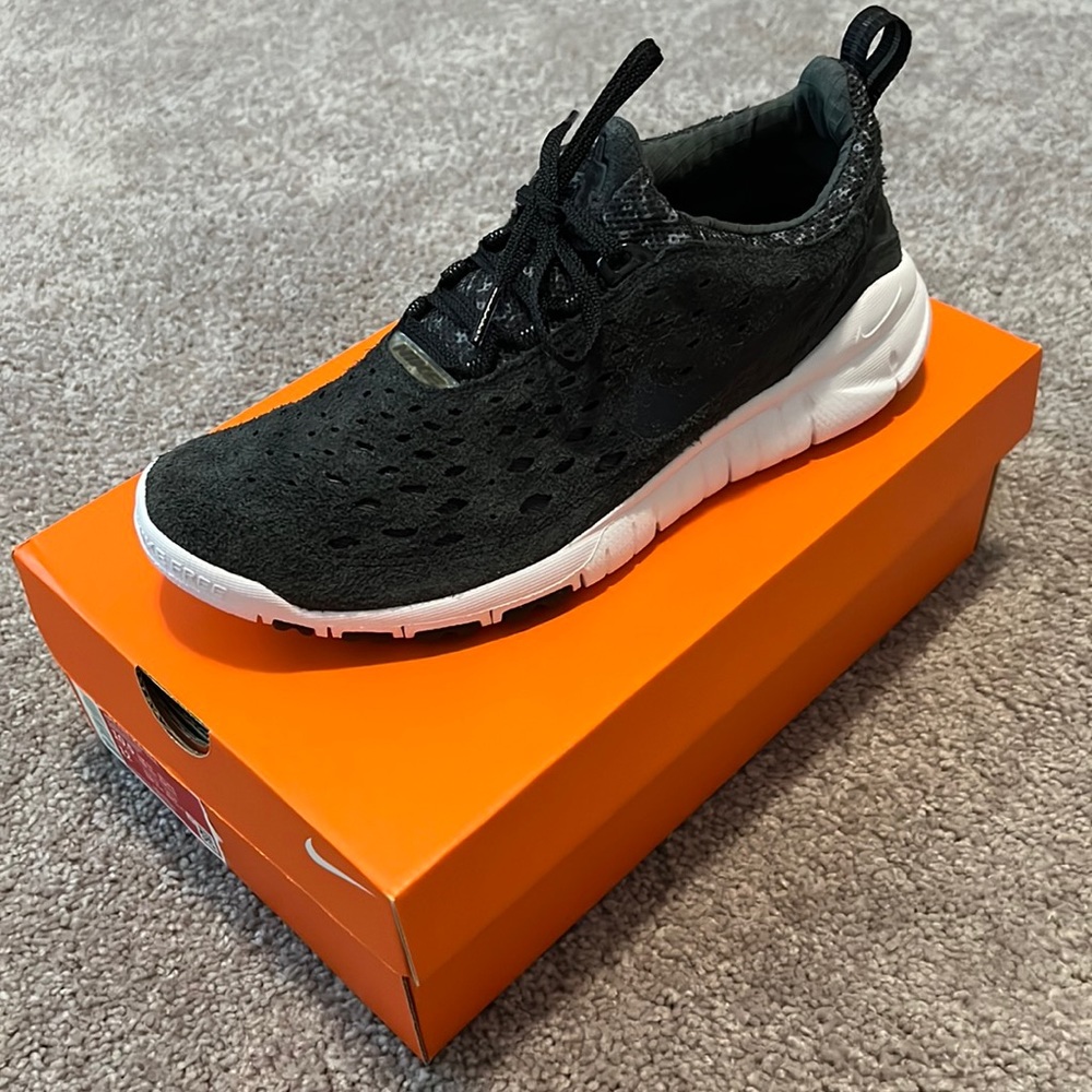 NWT Nike Free Run Trail Shoes